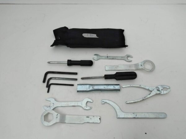 KAWASAKI Z800 2007 Kit attrezzi dotazione chiavi riparazione trousse