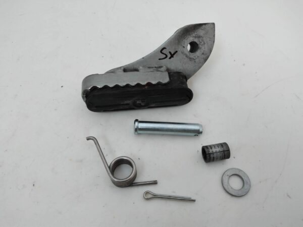 BMW R 1200 GS pedana anteriore pilota sinistra 46717729281