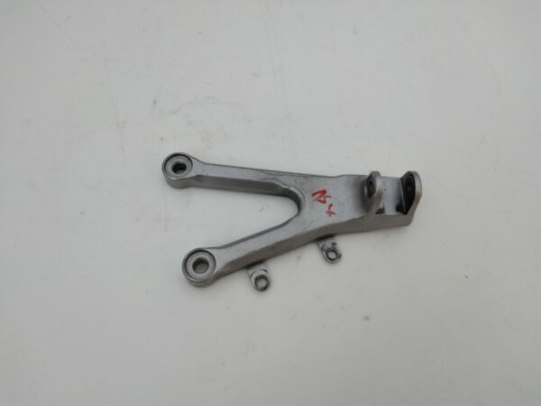 YAMAHA R6 2008 2015 SUPPORTO PEDANA ANTRIORE SINISTRA PILOTA 2C0-2