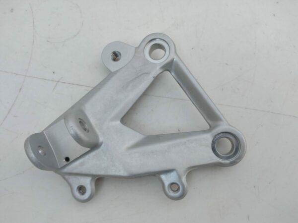 DUCATI Supporto Pedana Anteriore Sx - 1098 07-08 82411221A