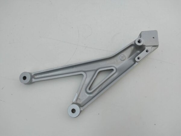 DUCATI Supporto Pedana Posteriore Sx - Multistrada 03 09 Hypermotard 08-09 82410801A