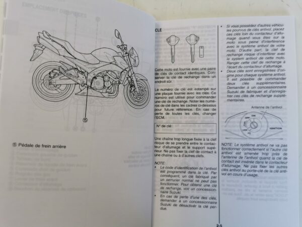 Suzuki GSR600 2007 Libretto uso e Manutenzione 99011-44G52-01F FR