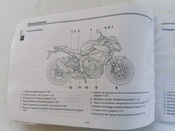 Yamaha MT10 2016 Libretto uso e Manutenzione B6728199H0 IT