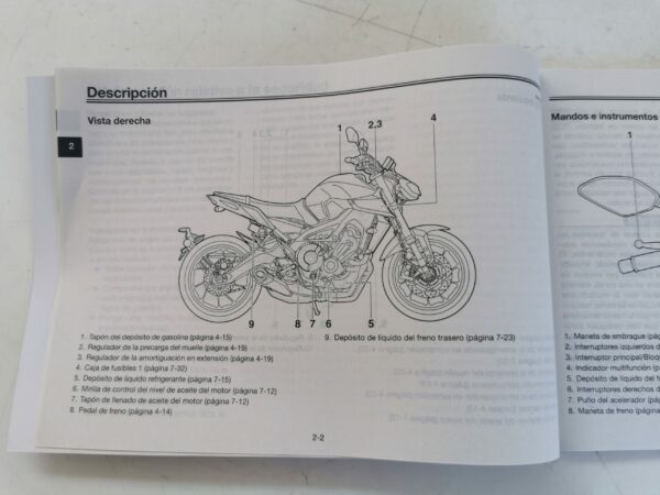 Yamaha MT09 SP 2017 Libretto uso e Manutenzione B6C28199S0 ES