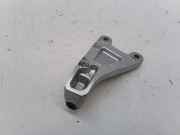 Honda CBR 1000 2008 Supporto pedana anteriore sinistra