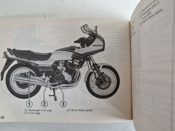 Honda CBX550F / CBX550F II 1982 Libretto uso e manutenzione con schemi elettrici