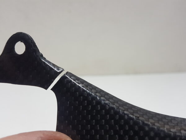 Ducati 848 1098 1198 Supporto strumentazione in carbonio (rottura stabile di facile riparazione)