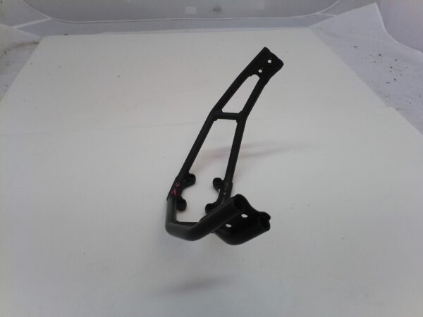 MV AGUSTA BRUTALE 675 / 800 Supporto pedane posteriori