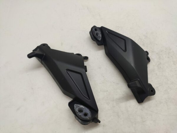 Honda CBR 600 rr Supporto frecce posteriori 80106meeg 80105meeg