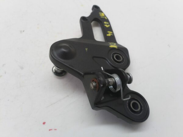 Yamaha mt-07 2014 Supporto pedana anteriore destra