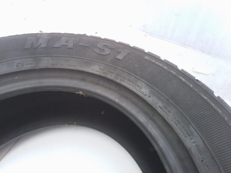 gomme marauder ma-s1 maxxis 245/60r15 101h nuova