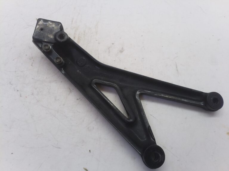 Ducati Multistrada 1100S 06 09 supporto pedana passeggero destra 82110791a