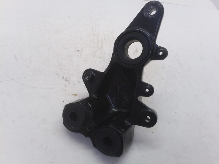 Ducati Multistrada 1100S 06 09 supporto pedana anteriore sinistra 82410721a