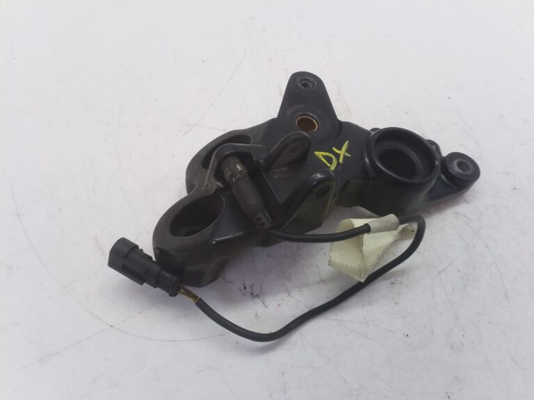 Ducati Multistrada 1100S 06 09 supporto pedana anteriore destra 82410711a