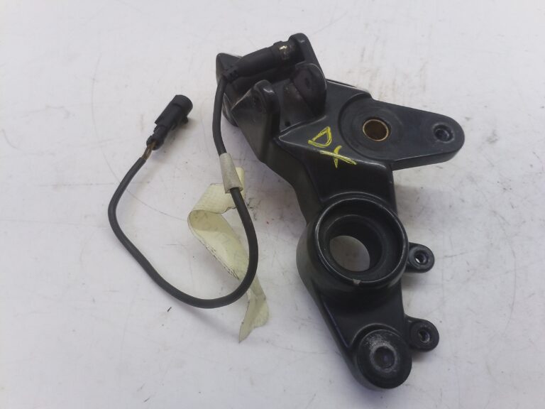 Ducati Multistrada 1100S 06 09 supporto pedana anteriore destra 82410711a