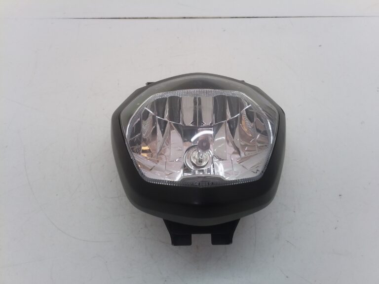 Yamaha MT 07 2014 faro anteriore graffi