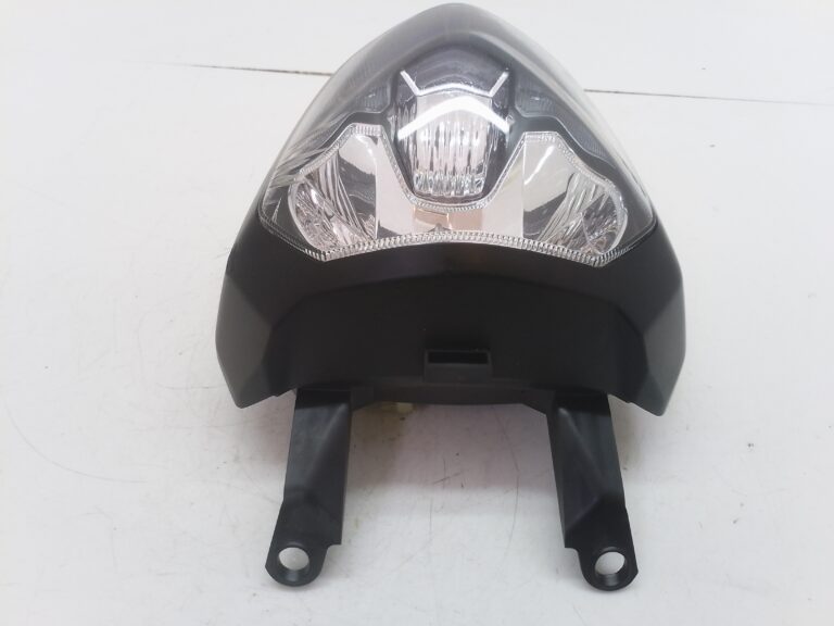 Yamaha MT 07 2014 faro anteriore graffi