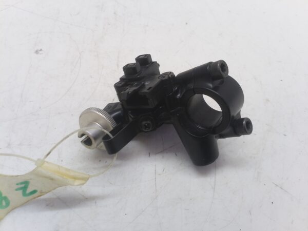 Kawasaki Z800 13 supporto leva frizione