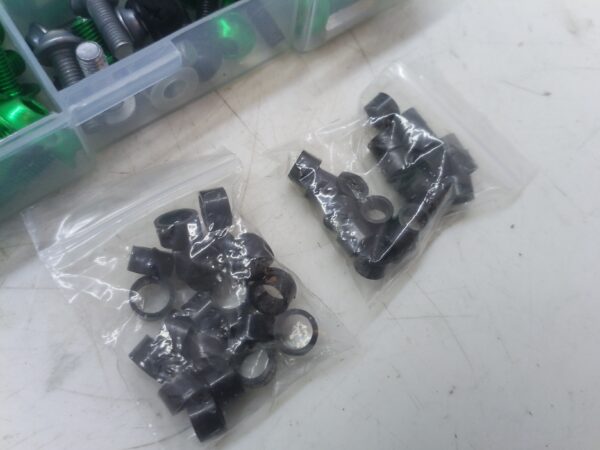 Kawasaki kit viti ergal boccole clips carene