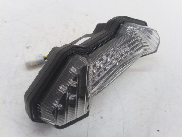 Yamaha mt-09 fanale posteriore luce stop come nuovo