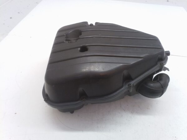 Triumph Speed Triple 1050 05 07 airbox 2200271