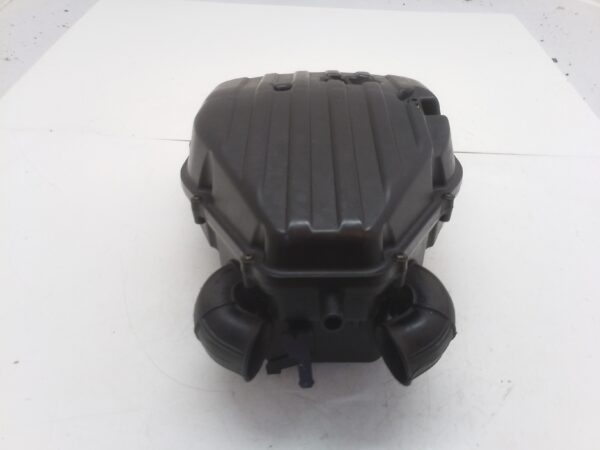 Triumph Speed Triple 1050 05 07 airbox 2200271