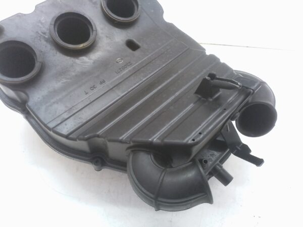 Triumph Speed Triple 1050 05 07 airbox 2200271