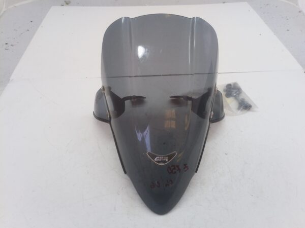 Kawasaki Z 750 04 06 cupolino plexiglass GIVI leggeri graffi