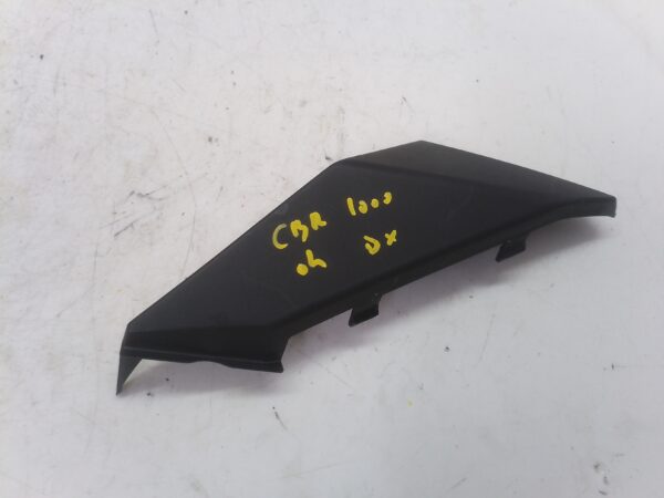 Honda CBR 1000 rr 04 supporto plastica paracalore destro