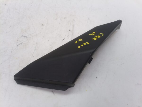 Honda CBR 1000 rr 04 supporto plastica paracalore destro