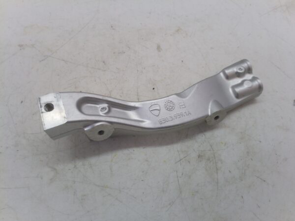 DUCATI MULTISTRADA 1200 15 17 supporto motore 83039391a